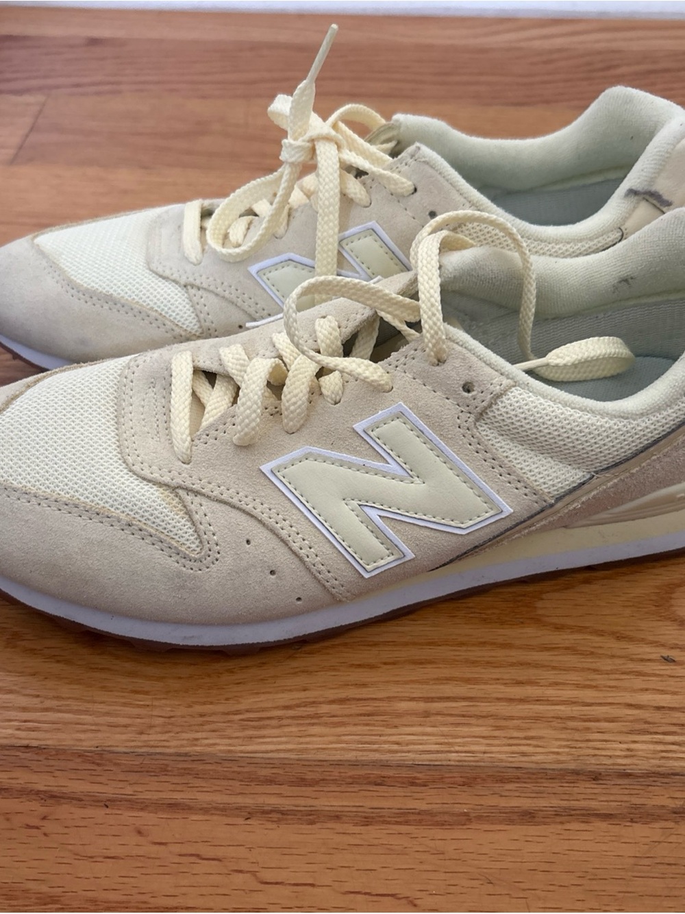 New Balance Pale Yellow & Cream Retro Runner